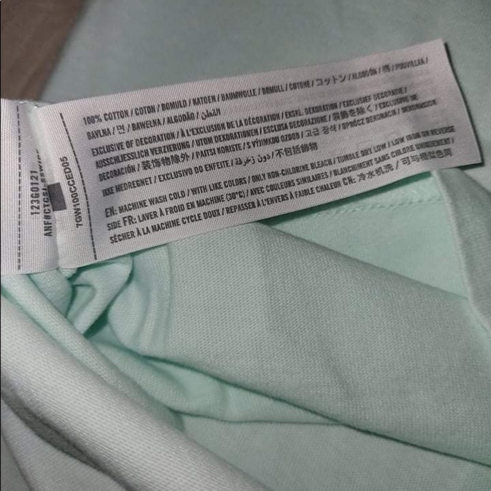 Abercrombie and Fitch Long sleeve tee size XS new - Picture 5 of 7
